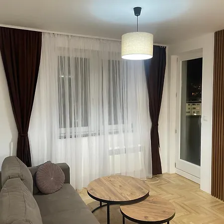 Centar G1 Pale
